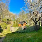 Maisons De Campagne. Vert. Dom wakacyjny