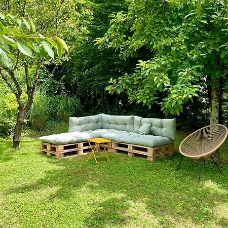 Maisons De Campagne. Vert. Casa vacanze Brigne